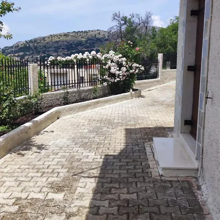 Apartment Fioravante *